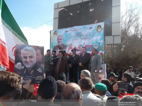 خروش مردم  ولایت مدار و شهیدپرور خمین در چهل و یکمین  پیروزی انقلاب اسلامی