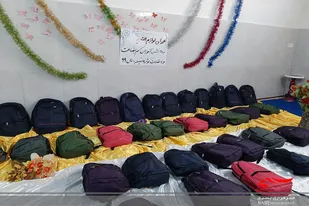 اهدا ۸۵ بسته لوازم التحریر به دانش&zwnj;آموزان نیازمند فامنین