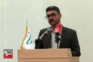 اساتید مسائل ضروری کشور را شناسایی کنند