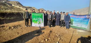 آیین کاشت ۷۲ نهال با عنوان &laquo;در سایه مادر&raquo;