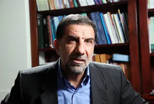 مسئولین باید همچون اباعبدالله الحسین(ع) در مقابل زورگویی اجانب ایستادگی کنند