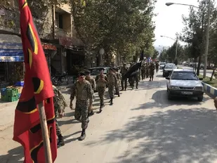 نمایش اقتدار عاشورایی بسیجیان شهرکاروان پیاده