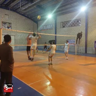مسابقات والیبال جام فجر