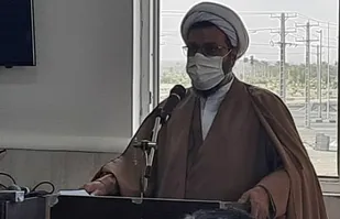 مشکلات داخلی ما دشمن را امیدوار می کند/اگر دست امت از دامن روحانیت جدا شود ورطه های سقوط فراوان است