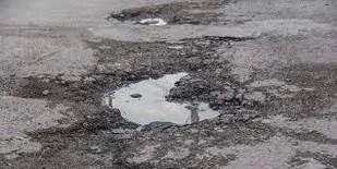 مرگ جلوبندی خودرو&zwnj;ها در چاله&zwnj;چوله&zwnj;های بیجار