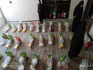 توزیع ۳۳ بسته معیشتی بین نیازمندان شهرستان بافق در ماه مبارک رمضان