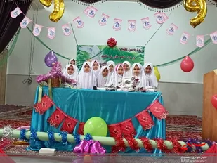 جشن عبادت و بندگی دانش آموزان دختر روستای دستجرد برگزارشد