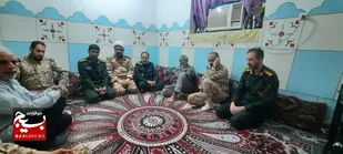تجلیل سردار موحد از خانواده شهید علی اسپرم