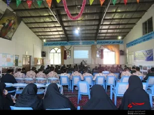 مسئولان باید با ولایتمداری در مقابل استکبار ایستادگی کنند