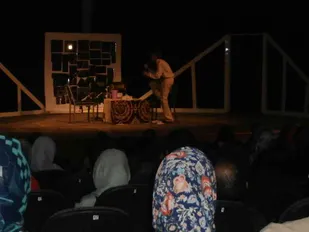 نمایش&laquo; خود بری&raquo; در شاهرود به روی صحنه رفت