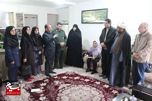 درخشش بانوی معلول البرزی در کنگره سراسری شعر و داستان ایثار و مقاومت