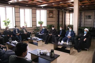 سازمان بسیج حقوقدانان برای آشنایی بیشتر جامعه هدف با تفکر بسیجی ، نقش آفرینی کند