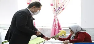 دیداری از سر مهر فرزندی با مادران سالمند ساکن در خانواده بزرگ کهریزک