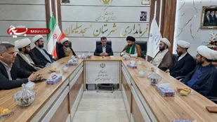 دیدار ائمه جماعت مساجد و فرماندهان پایگاه مقاومت بسیج مسجدسلیمان با فرماندار شهرستان