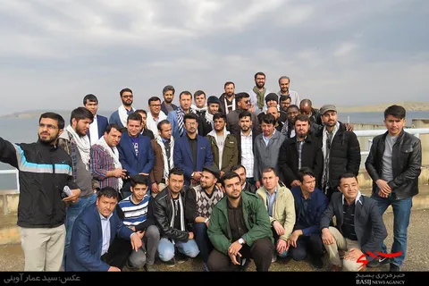 کاروان راهیان نور دانشجویان خارجی در مناطق عملیاتی جنوب