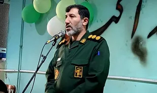 در مکتب شهدا ایثار و آزادگی راه نجات ملت است