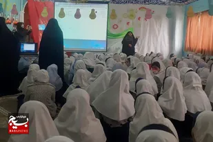 برگزاری جشن انقلاب به همت حوزه فاطمه الزهرا (س) نهاوند