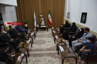 شهیدان انصاری و نورانی برای تمام نسل ها الگو هستند