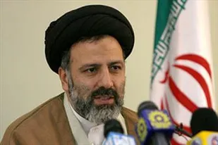 شناسایی منافذ سوء استفاده اقتصادی در نظام اداری وظیفه دولت است
