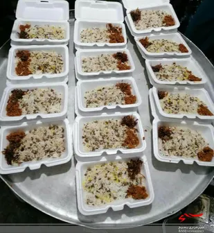 توزیع ۱۲۰۰۰ غذای گرم در ماه محرم بین عزاداران و نیازمندان توسط بسیجیان