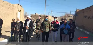 عطرافشانی و گلباران مزارشهدا ميامي در دهه بصیرت