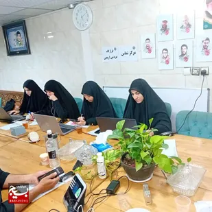 پاسخگوی بیش از ۸۰۰ تماس و پیامک راهنمای زائر در مرکز تماس قرارگاه مردمی اربعین&nbsp;
