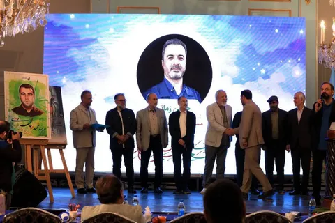مراسم بزرگداشت هفته بسیج هنرمندان در مجموعه فرهنگی تاریخی نیاوران برگزار شد