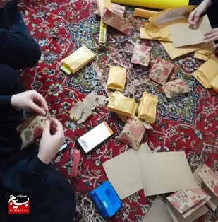 توزیع بسته&zwnj;های فرهنگی و امربه&zwnj;معروف به همت پایگاه بسیج شهداء قم