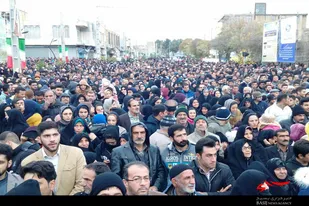 همایش بزرگ پیاده&zwnj;روی خانوادگی به&zwnj;مناسبت هفته بسیج در نهاوند