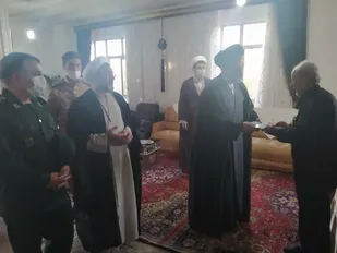 حجت السلام متین با خانواده شهدای سلماس دیدار کرد
