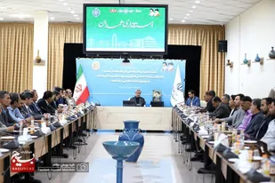 نشست صمیمی استاندار همدان با کارگزاران بیمه اجتماعی پیرامون انتخابات
