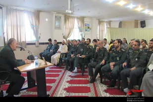 نشست صمیمی سردار مجیدی با کارکنان سپاه نهاوند
