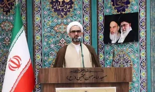 مسئولان با کار و فعالیت برای امید آفرینی در کشور بکوشند
