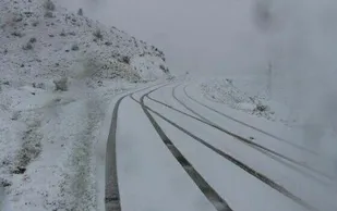 راه ارتباطی ۱۱۹ روستای استان قزوین مسدود شد