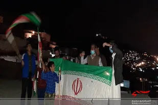 طنین بانگ الله اکبر و اهتزار پرچم جمهوری اسلامی ایران بر بام مسجد ابوذر غفاری زاهدان