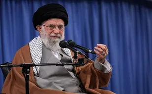 بازخوانی بیانات رهبر معظم انقلاب در دیدار دست&zwnj;اندرکاران برگزارى کنگره&zwnj;ى ملى ۱۰ هزار شهید اصناف و بازار