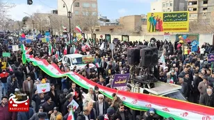 شکوه حضور مردم انقلابی کاشمر در راهپیمایی ۲۲ بهمن از قاب دوربین
