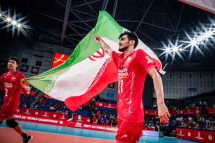 ملی&zwnj;پوش والیبال جوانان: قهرمانی جهان را به مردم ایران تقدیم کردیم