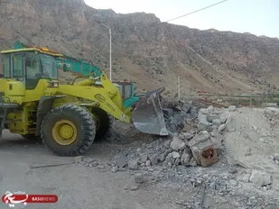 برخورد قاطع دادستانی پلدختر با تغییر کاربری&zwnj;های غیرقانونی؛ تخریب ۱۰ هزار متر مربع ساخت&zwnj;وساز غیرمجاز