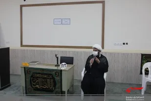 ما در طول 8 سال دفاع مقدس انقلاب خود را صادر کردیم.