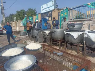 اطعام ۳۰۰۰ نفری پرس غذا در شهرستان دشت آزادگان
