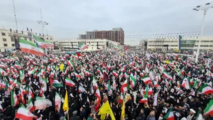 تجدید بیعت امت با ولایت در مشهد