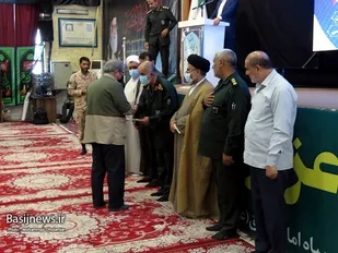 برگزاری همایش تجلیل از کارمندان نمونه بسیجی در بوشهر