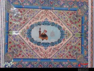 گره های فرش حرم امام حسین(ع) به دست بانوان هنرمند شهر گز نقش می بندد