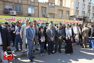 حضور پرشور فرمانده و کارکنان بسیجی مرکز شهید تندگویان مناطق نفت خیز جنوب در راهپیمایی 22 بهمن