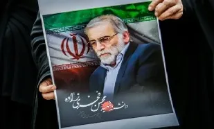 بلوار ورودی قم به نام &laquo;شهید فخری&zwnj;زاده&raquo; مزیّن شد