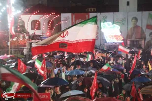 برگزاری قرارصد و نود ششم تجمعات شبانه با نوای مهدی رسولی در رشت