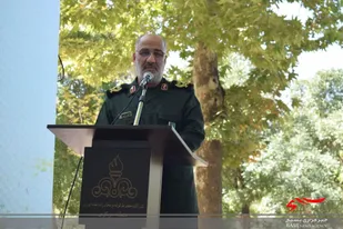مدیریت جهادی توام باایثاروازخودگذشتگی لازمه حل مشکلات/دشمن باتحریف به دنبال زیرسوال بردن ارزش&zwnj;ها است