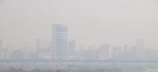 هوای خوزستان تا دو ماه آینده همچنان آلوده است