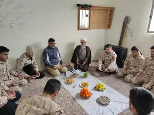 دیدار صمیمی مسئول دفتر نمایندگی، ولی فقیه در سپاه استان ایلام با سربازان